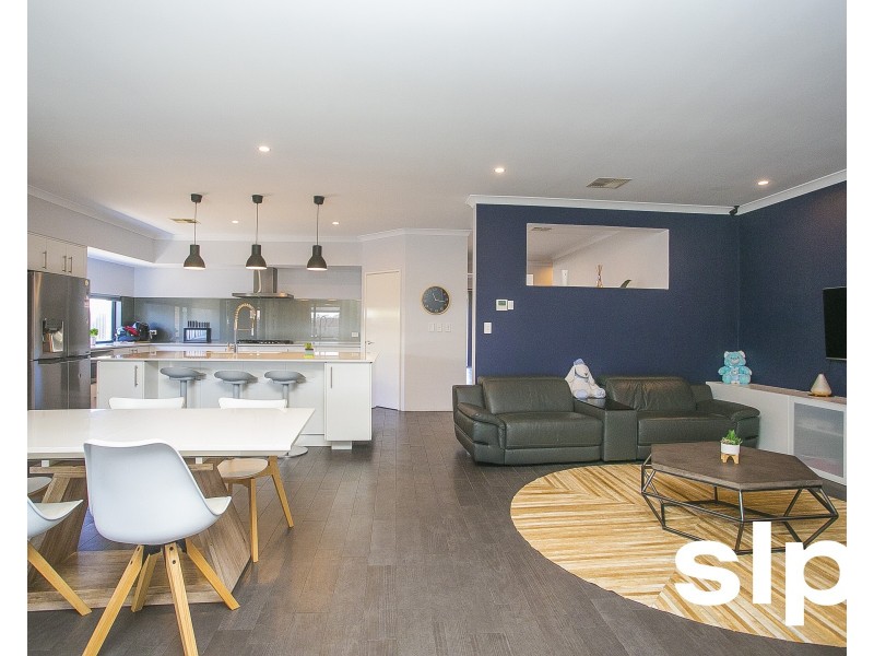 30 Wimbledon Drive, Piara Waters WA 6112