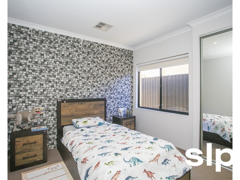 30 Wimbledon Drive, Piara Waters WA 6112
