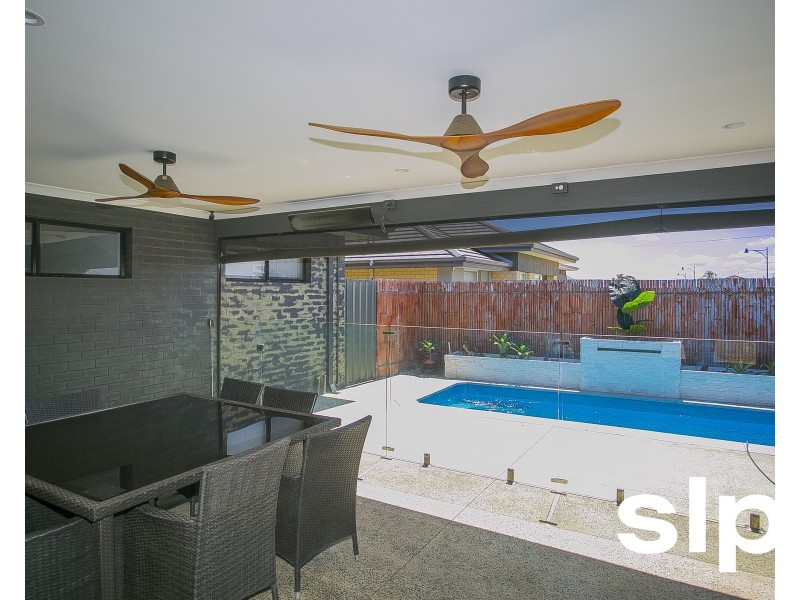 30 Wimbledon Drive, Piara Waters WA 6112