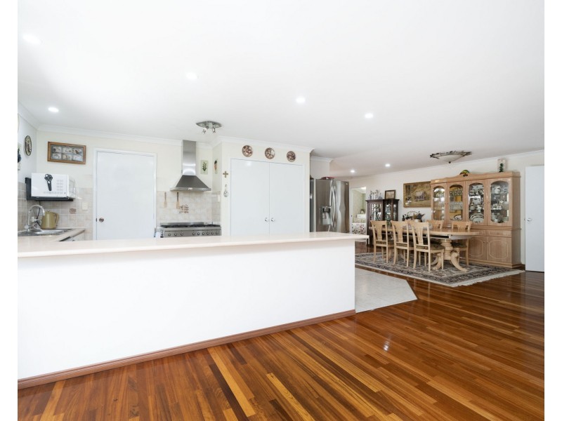 54 Bennett Street, Caversham WA 6055