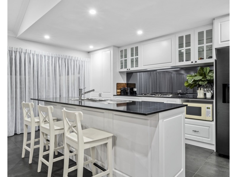 27 Bollard Circle, Wannanup WA 6210