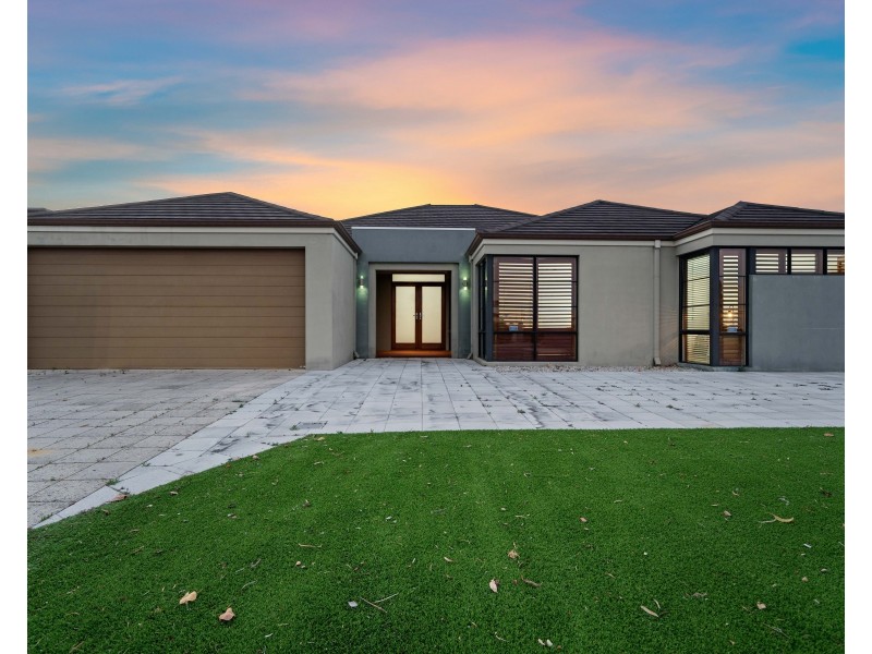 58 Macquarie Boulevard, Hammond Park WA 6164