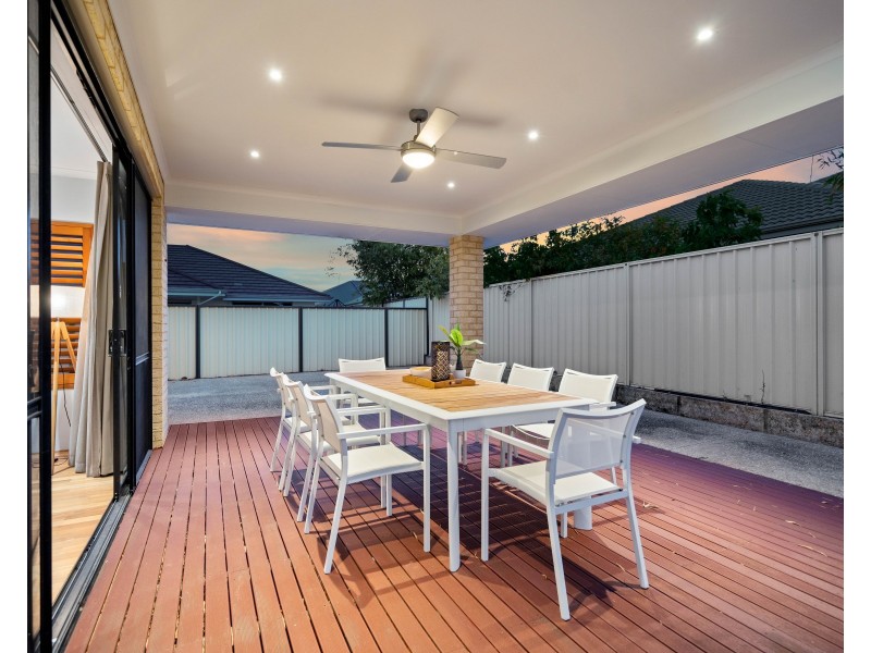 58 Macquarie Boulevard, Hammond Park WA 6164