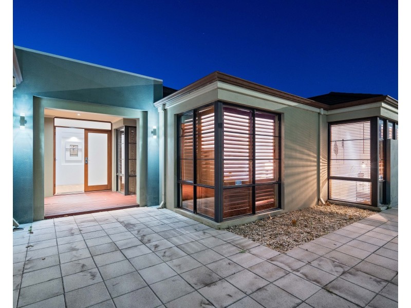 58 Macquarie Boulevard, Hammond Park WA 6164