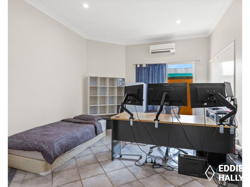 10 Rhodes Rise, Coogee WA 6166