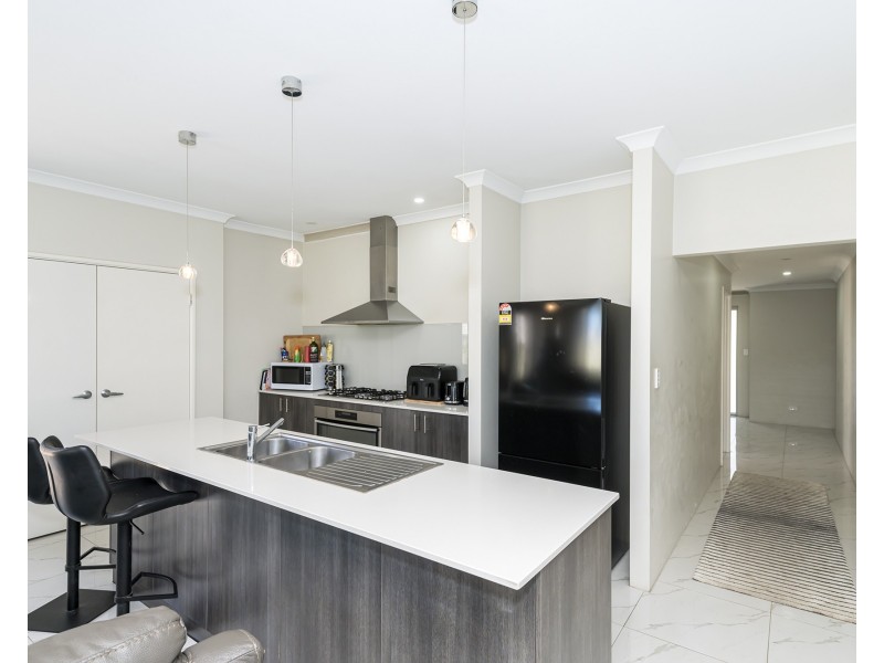 48 Hardey East Road, Wattle Grove WA 6107