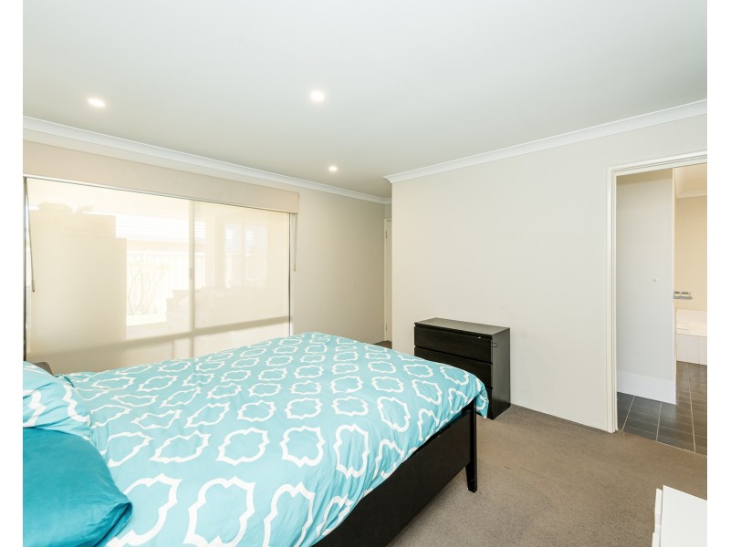 48 Hardey East Road, Wattle Grove WA 6107
