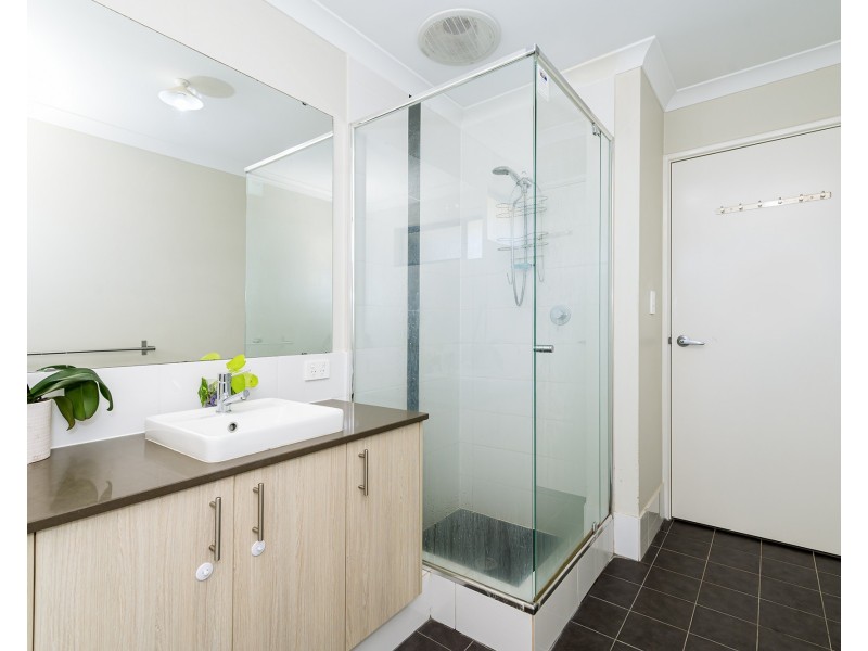 48 Hardey East Road, Wattle Grove WA 6107