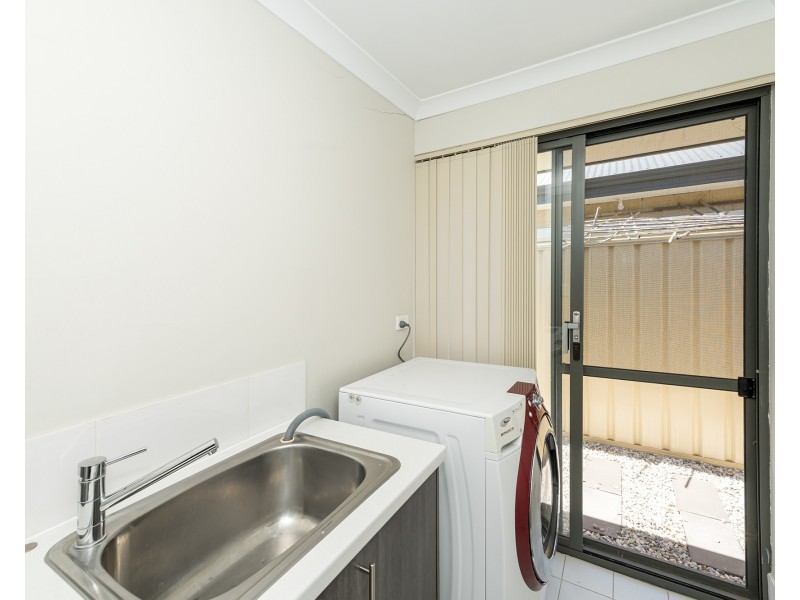 48 Hardey East Road, Wattle Grove WA 6107