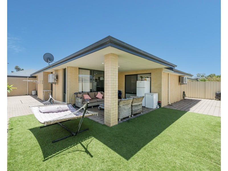 48 Hardey East Road, Wattle Grove WA 6107