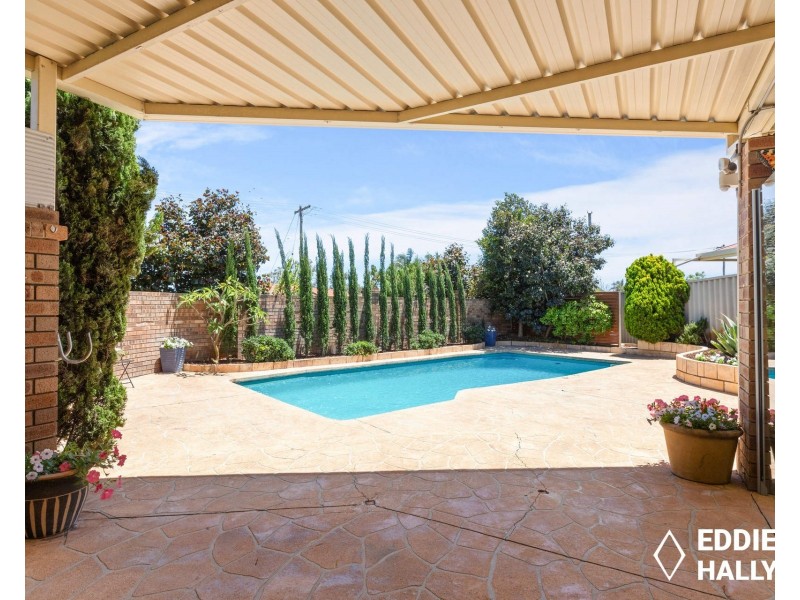 9 Iris Place, Yangebup WA 6164