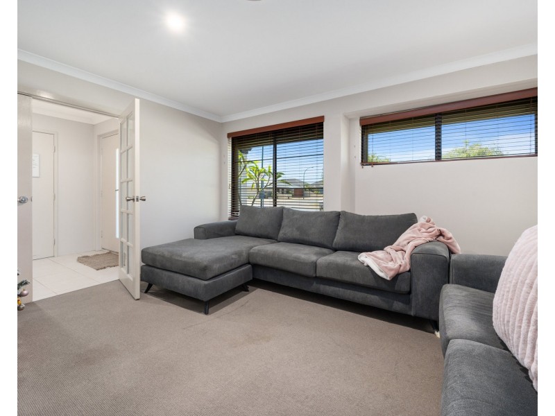 10 Leeuwin Chase, Bertram WA 6167