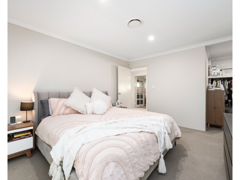 10 Leeuwin Chase, Bertram WA 6167