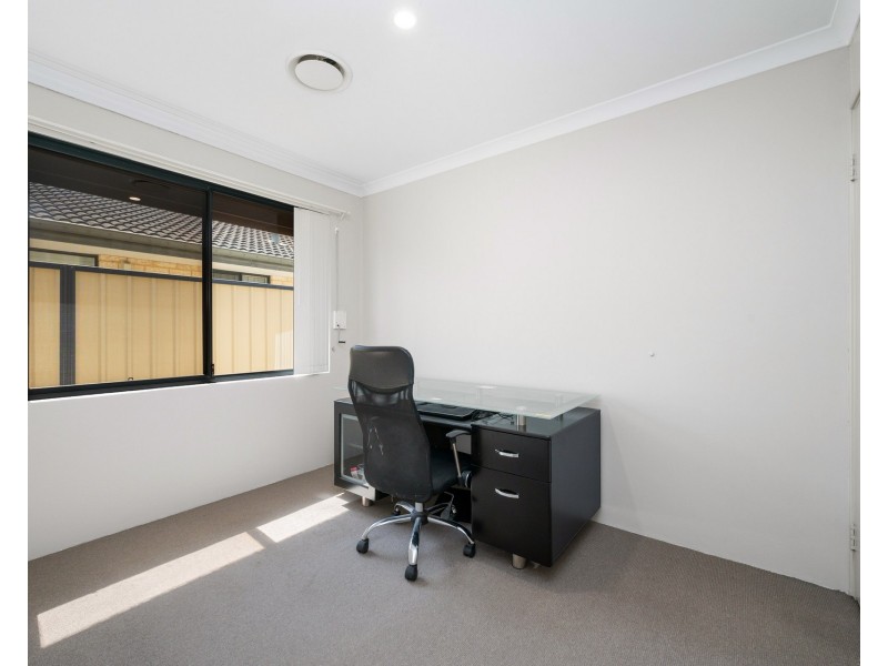 10 Leeuwin Chase, Bertram WA 6167