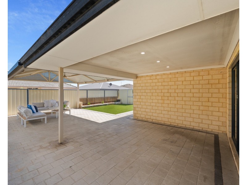 10 Leeuwin Chase, Bertram WA 6167