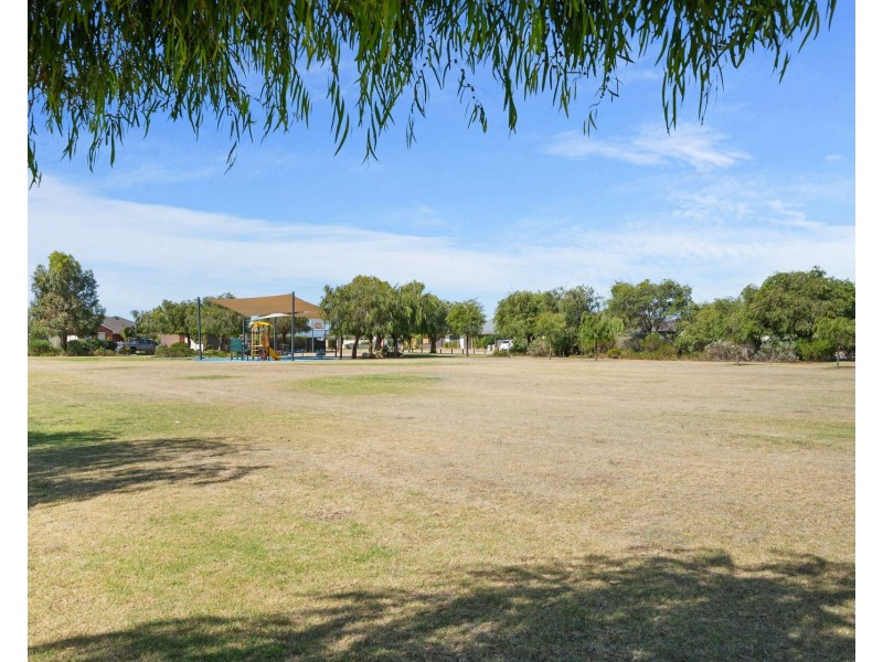 10 Leeuwin Chase, Bertram WA 6167