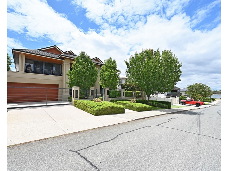 2A Bateman Road, Mount Pleasant WA 6153