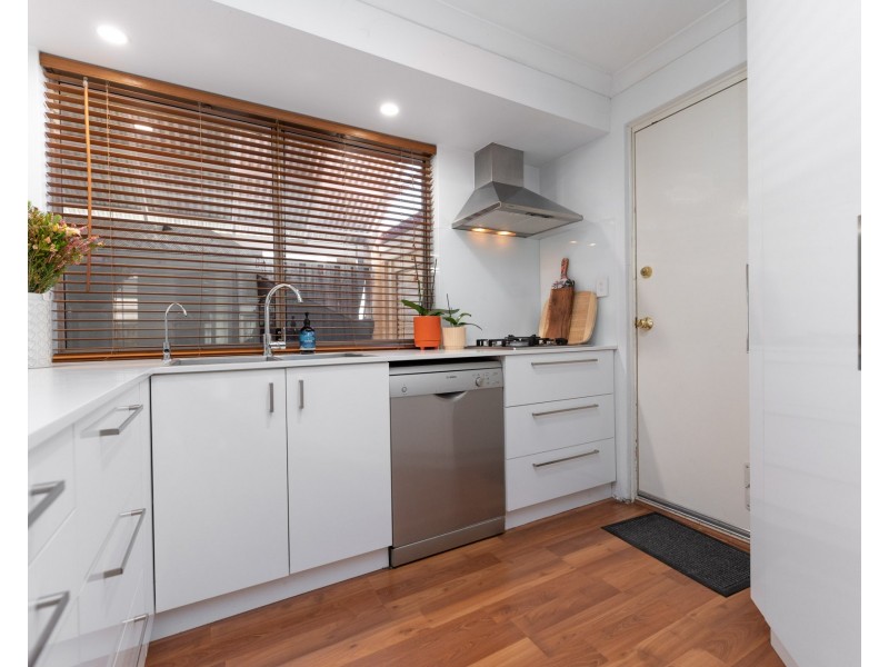 40 Brumby Avenue, Henley Brook WA 6055