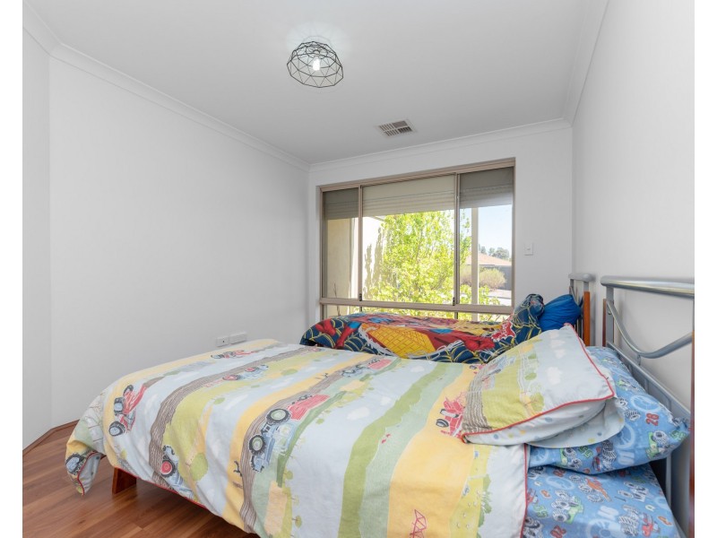 40 Brumby Avenue, Henley Brook WA 6055