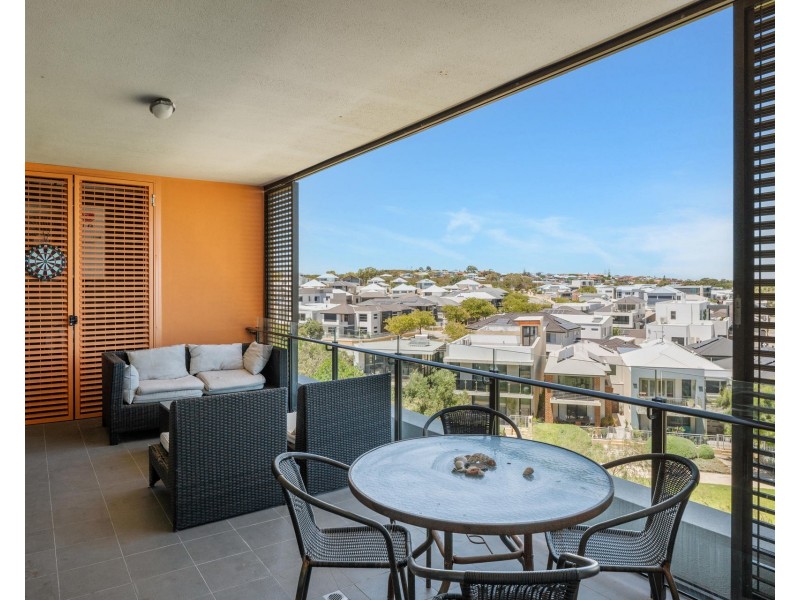 80/37 Orsino Boulevard, North Coogee WA 6163