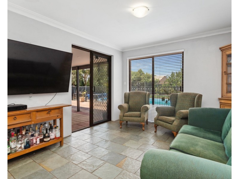 54 Dotterel Way, Yangebup WA 6164