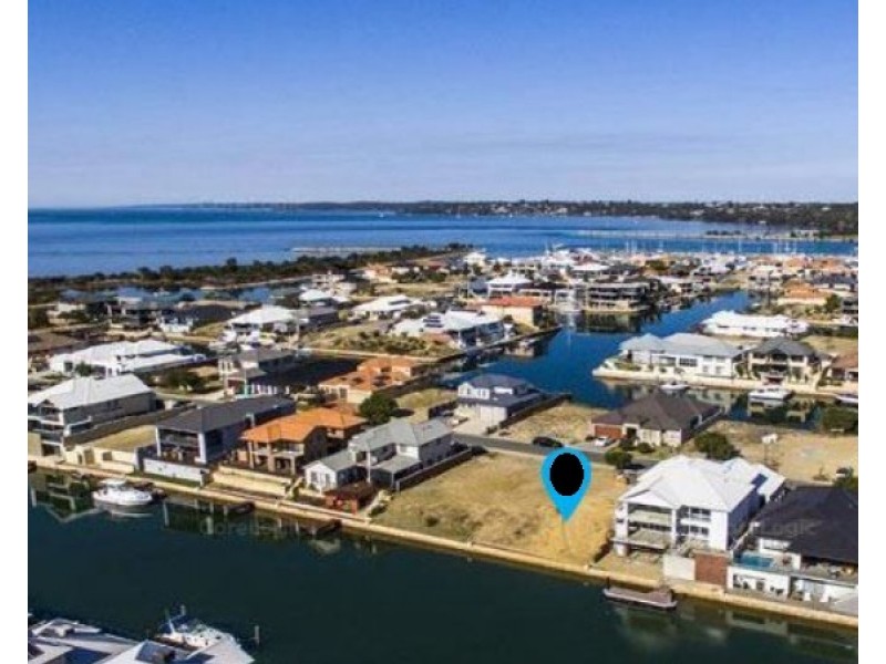11 Sandpiper Island Retreat, Wannanup WA 6210