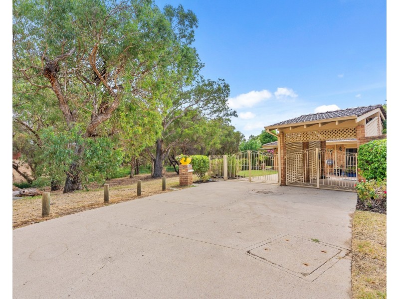 14/6 Bland Place, Beechboro WA 6063