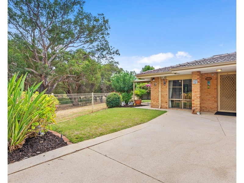 14/6 Bland Place, Beechboro WA 6063