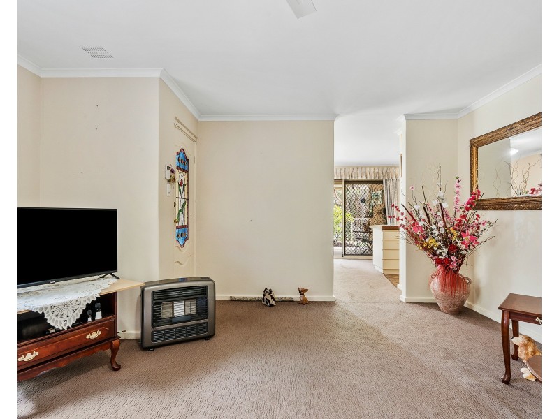14/6 Bland Place, Beechboro WA 6063