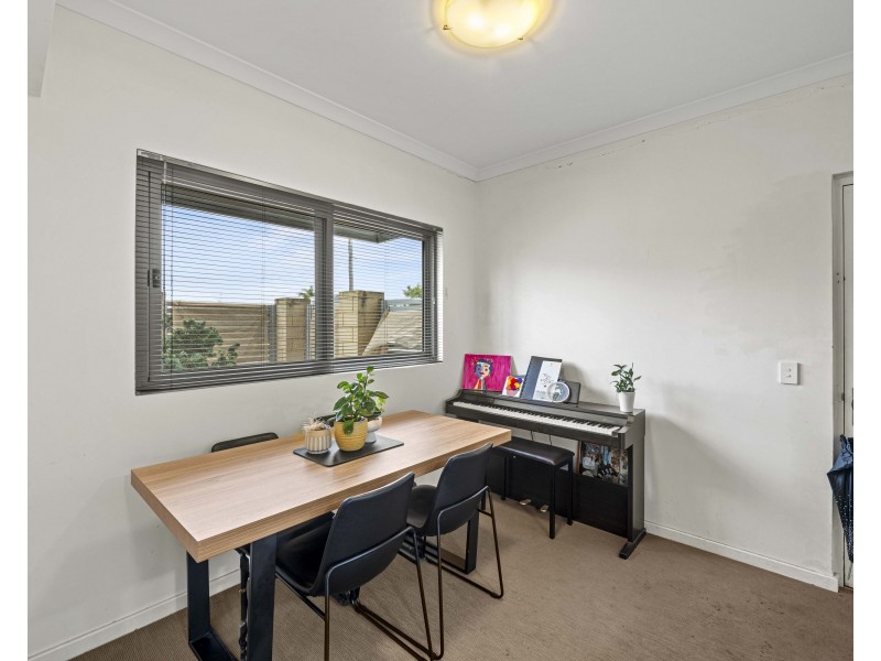 27/7 Streatham Street, Beckenham WA 6107