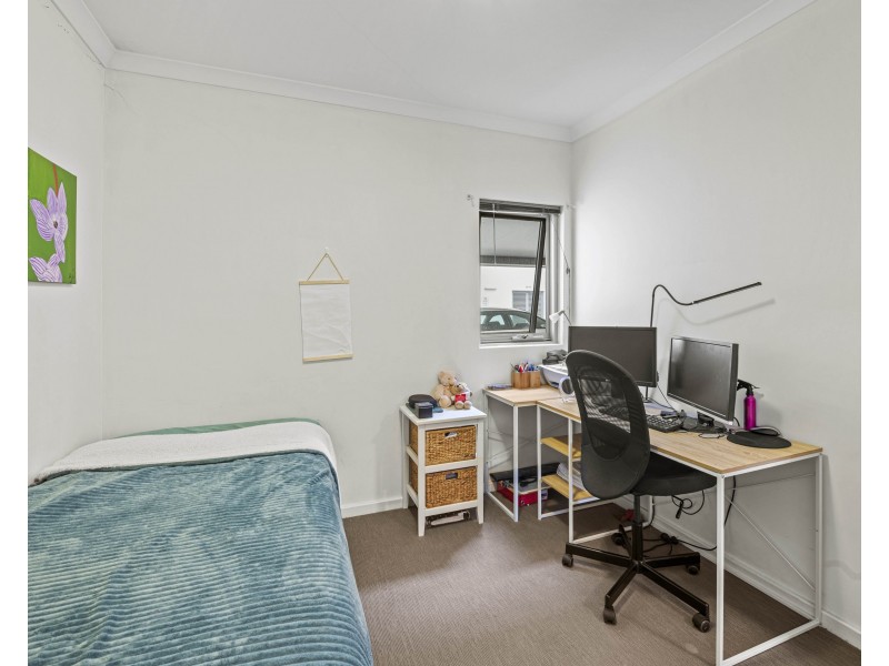 27/7 Streatham Street, Beckenham WA 6107