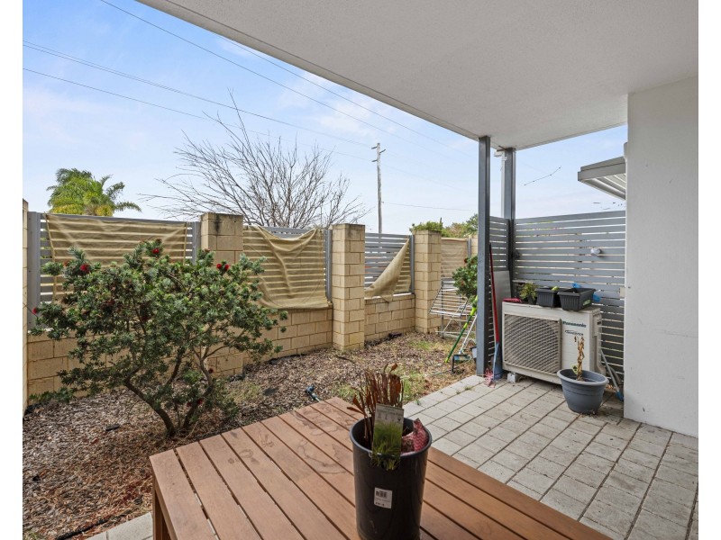 27/7 Streatham Street, Beckenham WA 6107