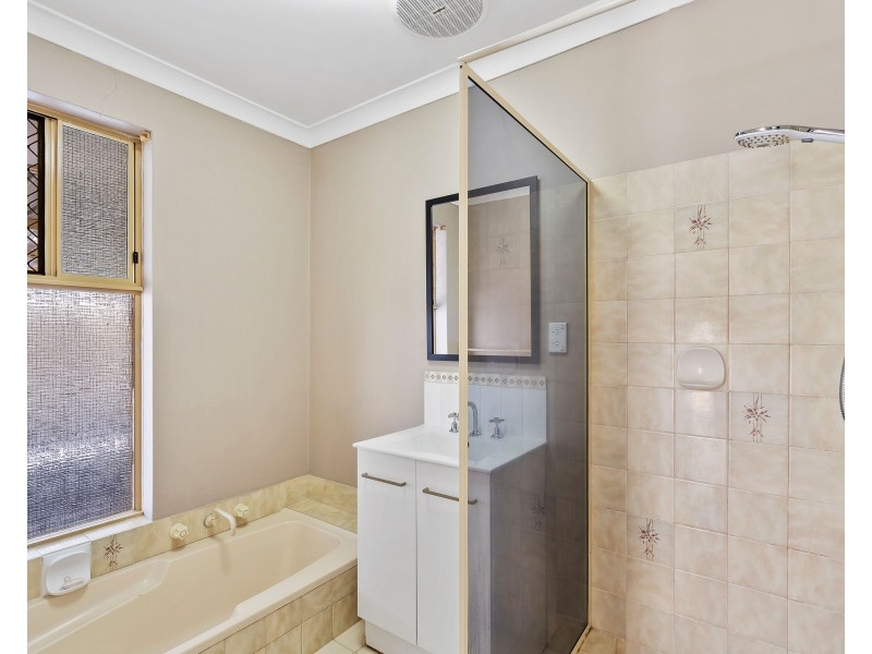 18 Danube Avenue, Beechboro WA 6063