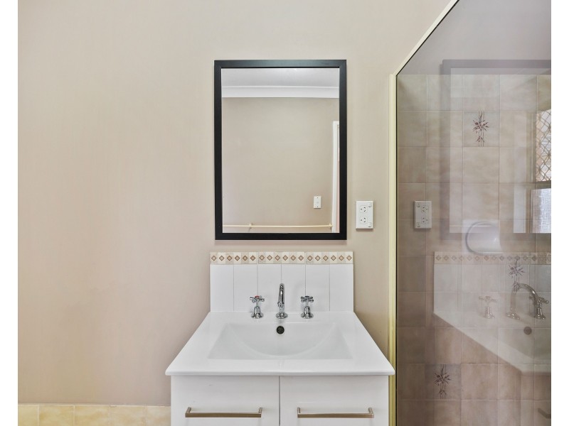 18 Danube Avenue, Beechboro WA 6063