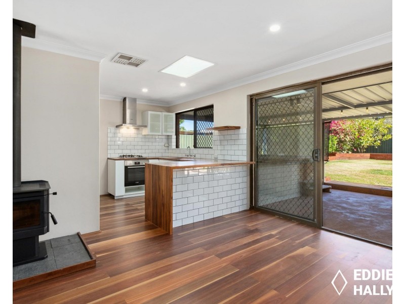 35 Dotterel Way, Yangebup WA 6164