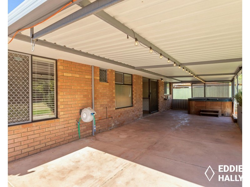 35 Dotterel Way, Yangebup WA 6164