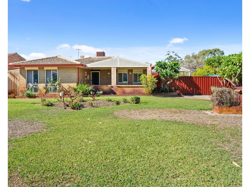 4 Brown Place, Beechboro WA 6063