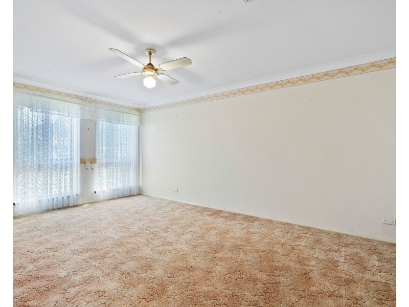 4 Brown Place, Beechboro WA 6063