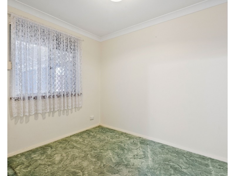 4 Brown Place, Beechboro WA 6063