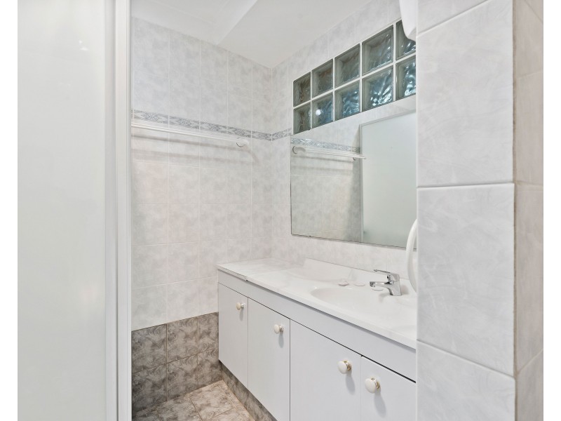 4 Brown Place, Beechboro WA 6063