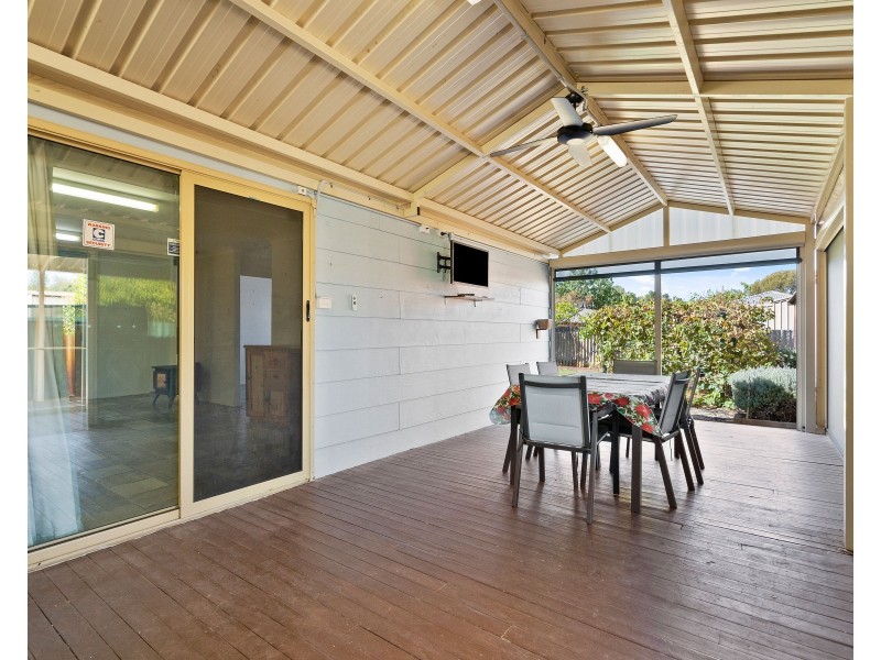 4 Brown Place, Beechboro WA 6063