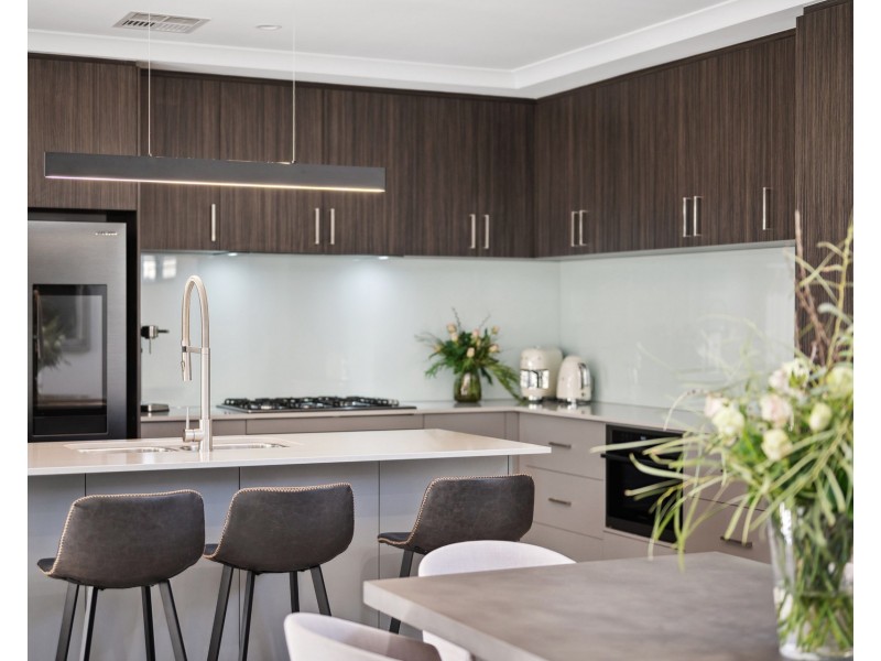 14 Manarola Loop, Coogee WA 6166