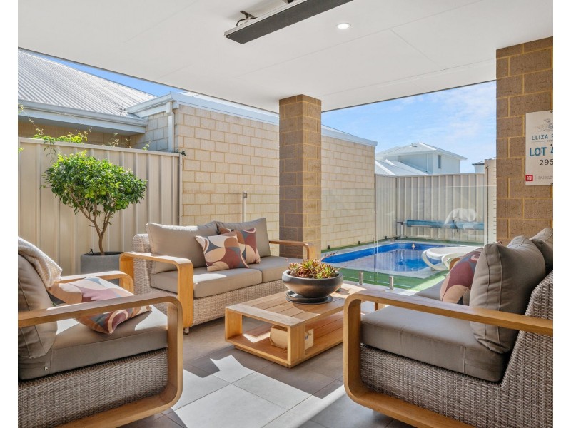 14 Manarola Loop, Coogee WA 6166