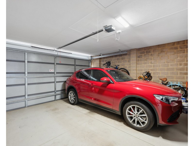 14 Manarola Loop, Coogee WA 6166