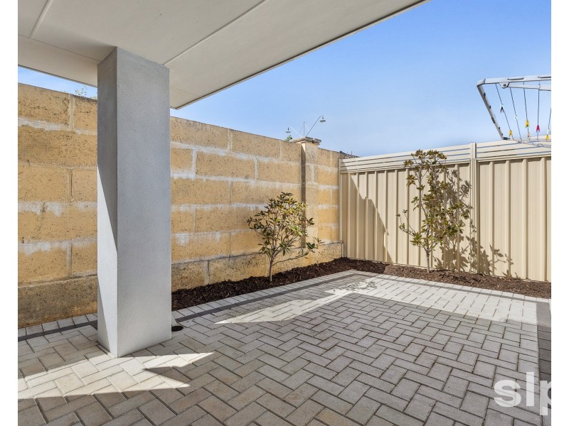 1/1 Oneida Road, Secret Harbour WA 6173