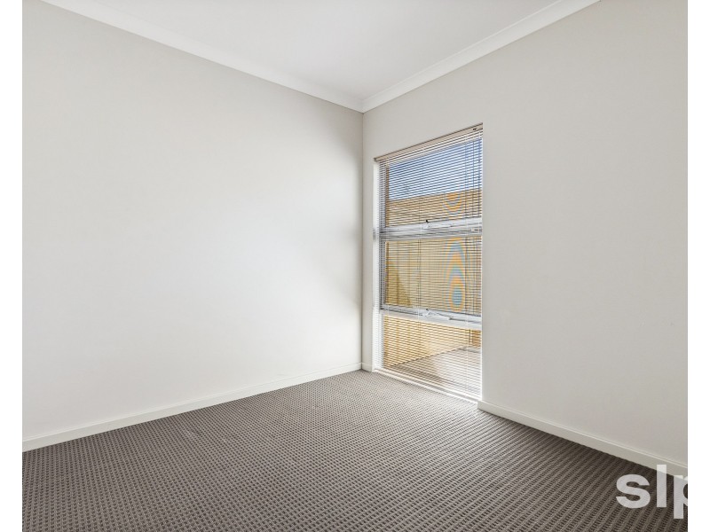 1/1 Oneida Road, Secret Harbour WA 6173
