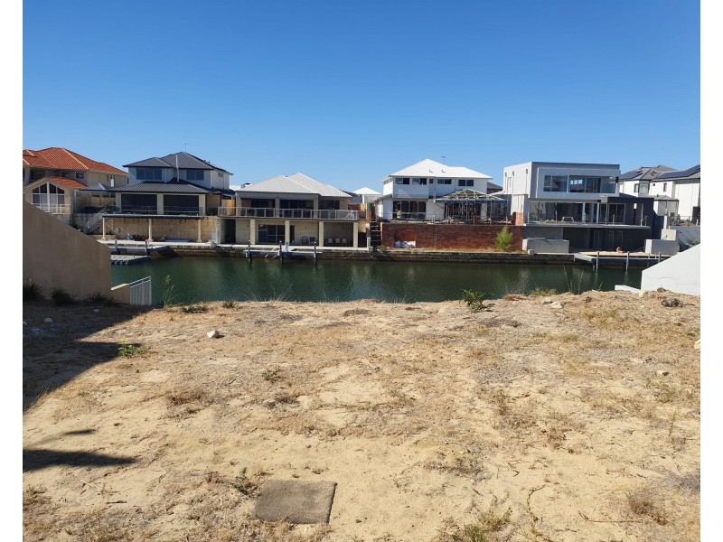 21 Sandpiper Island Retreat, Wannanup WA 6210