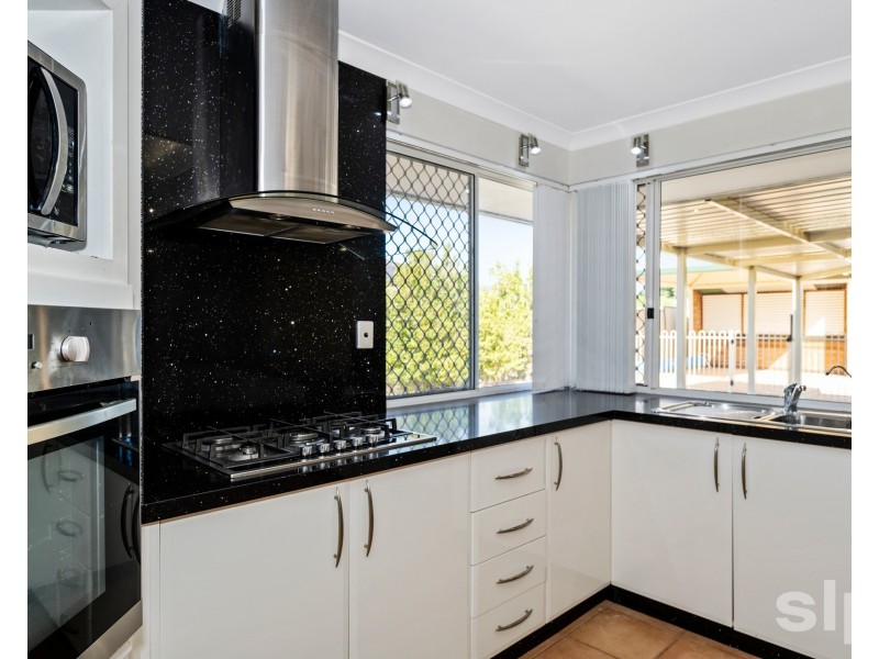13 Maratea Parade, Secret Harbour WA 6173