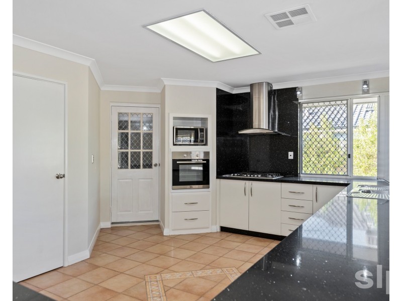 13 Maratea Parade, Secret Harbour WA 6173