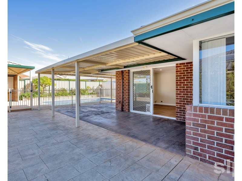 13 Maratea Parade, Secret Harbour WA 6173